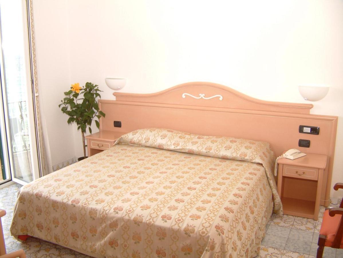 Hotel Imperial Ischia Zimmer foto